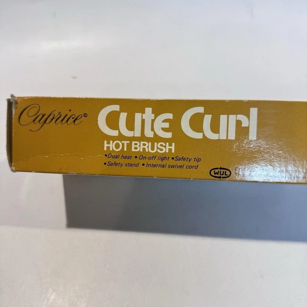 NOS Vintage 70s Caprice Cute Curl Hot Brush Curling Iron 3/4